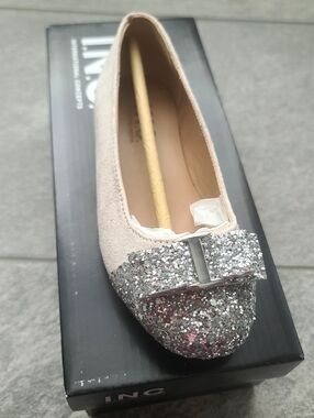 New I.N.C. Vivian Silver Glitter Bow Pointed Flats